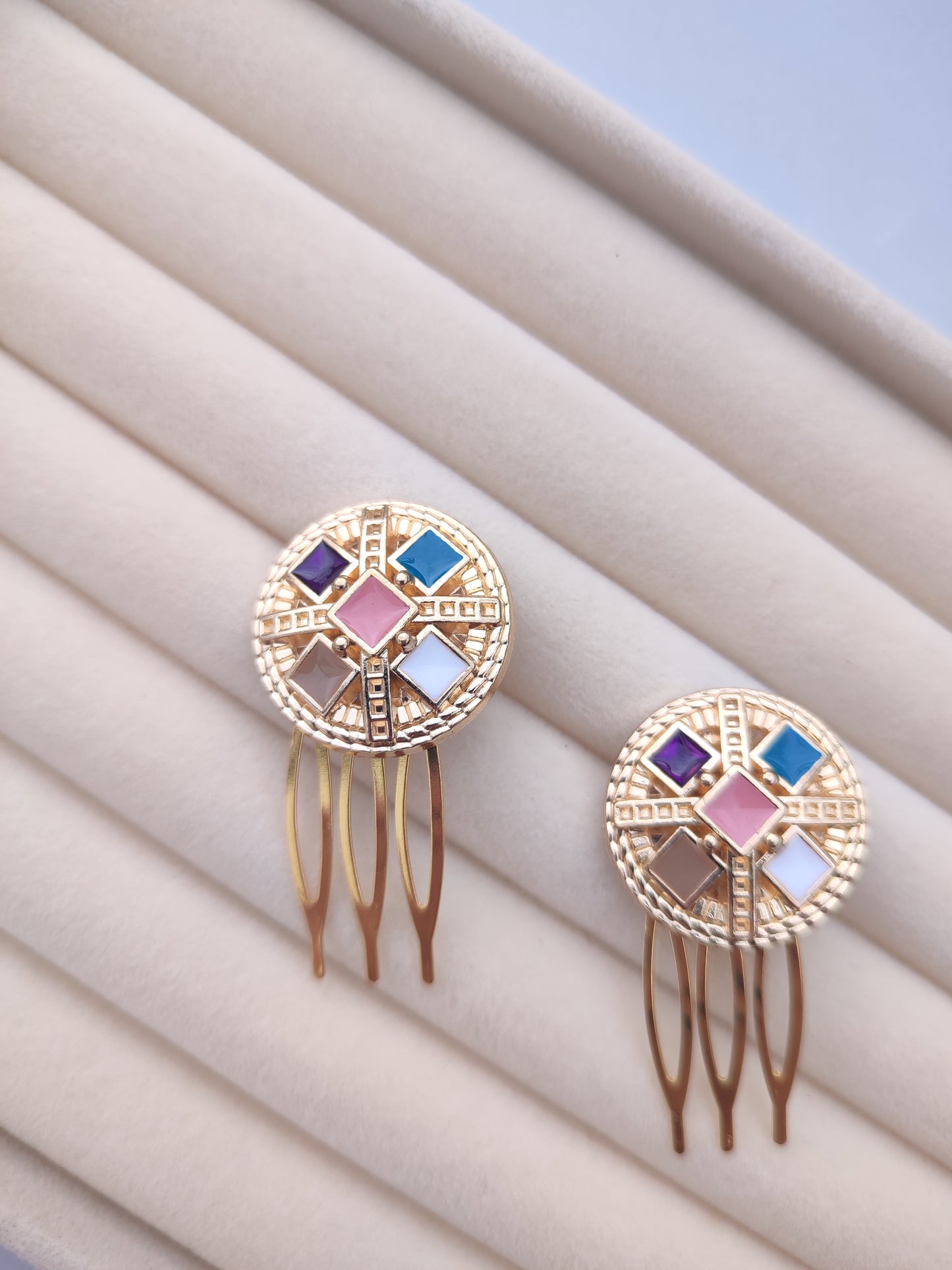 Packung mit 2 mehrfarbigen Münzkämmen