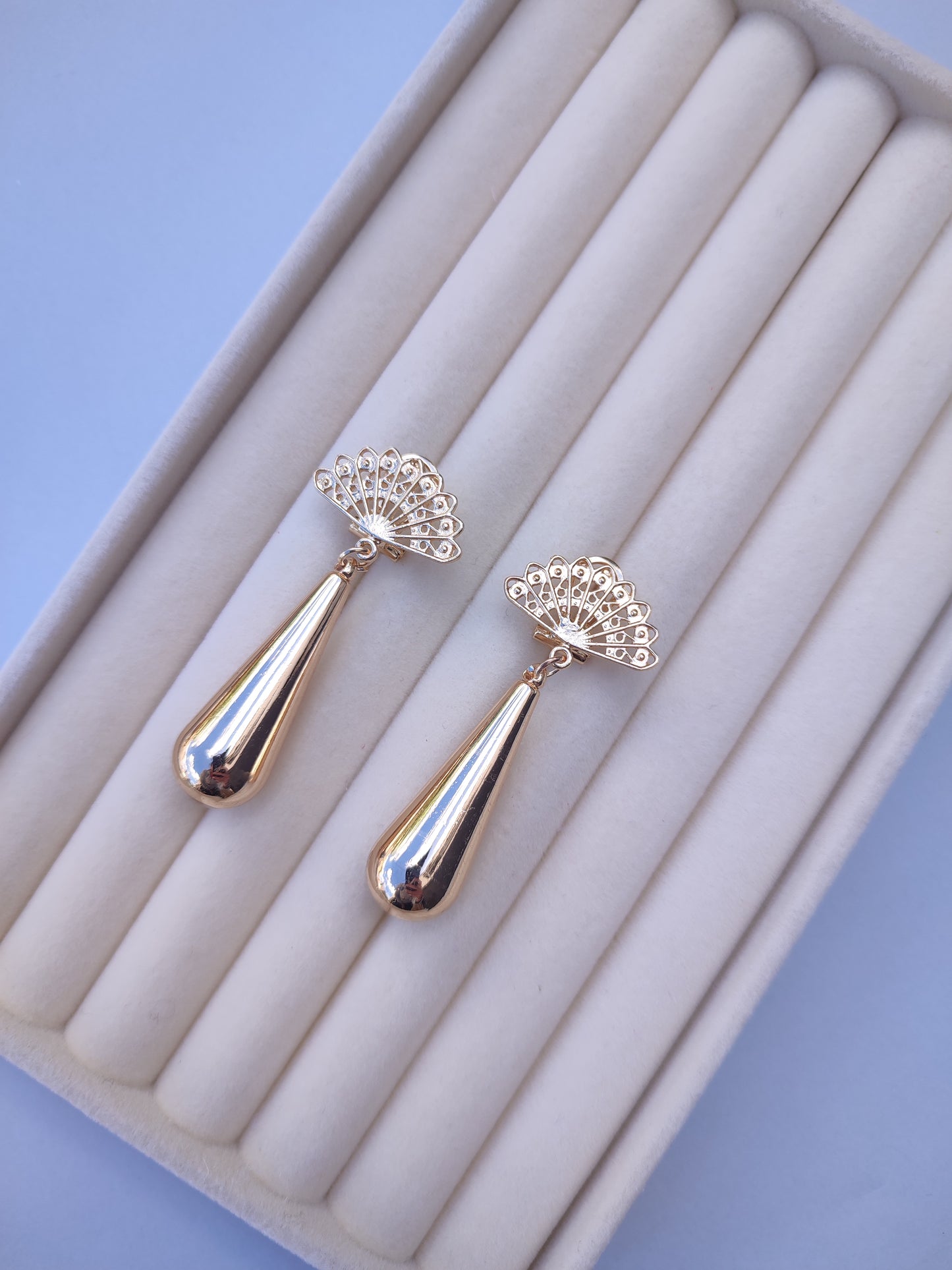 Pendientes abanico real