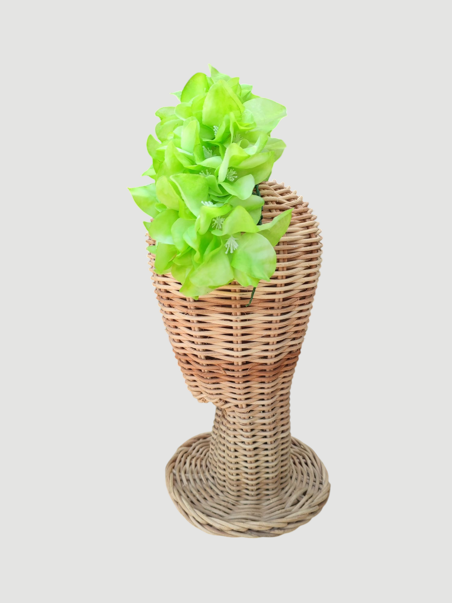 Corona de buganvillas verde neón