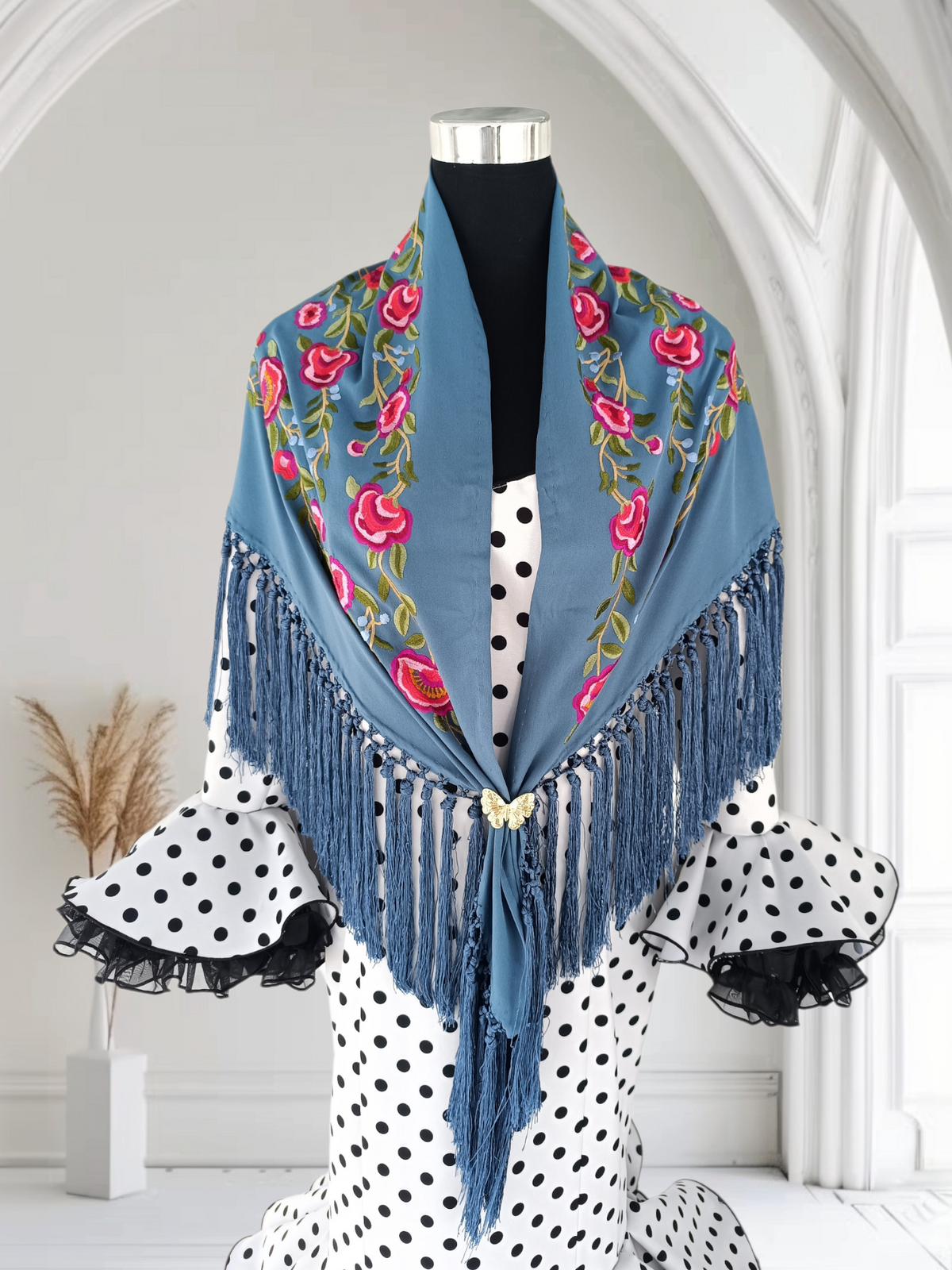 "Macarena" ducados blue shawl
