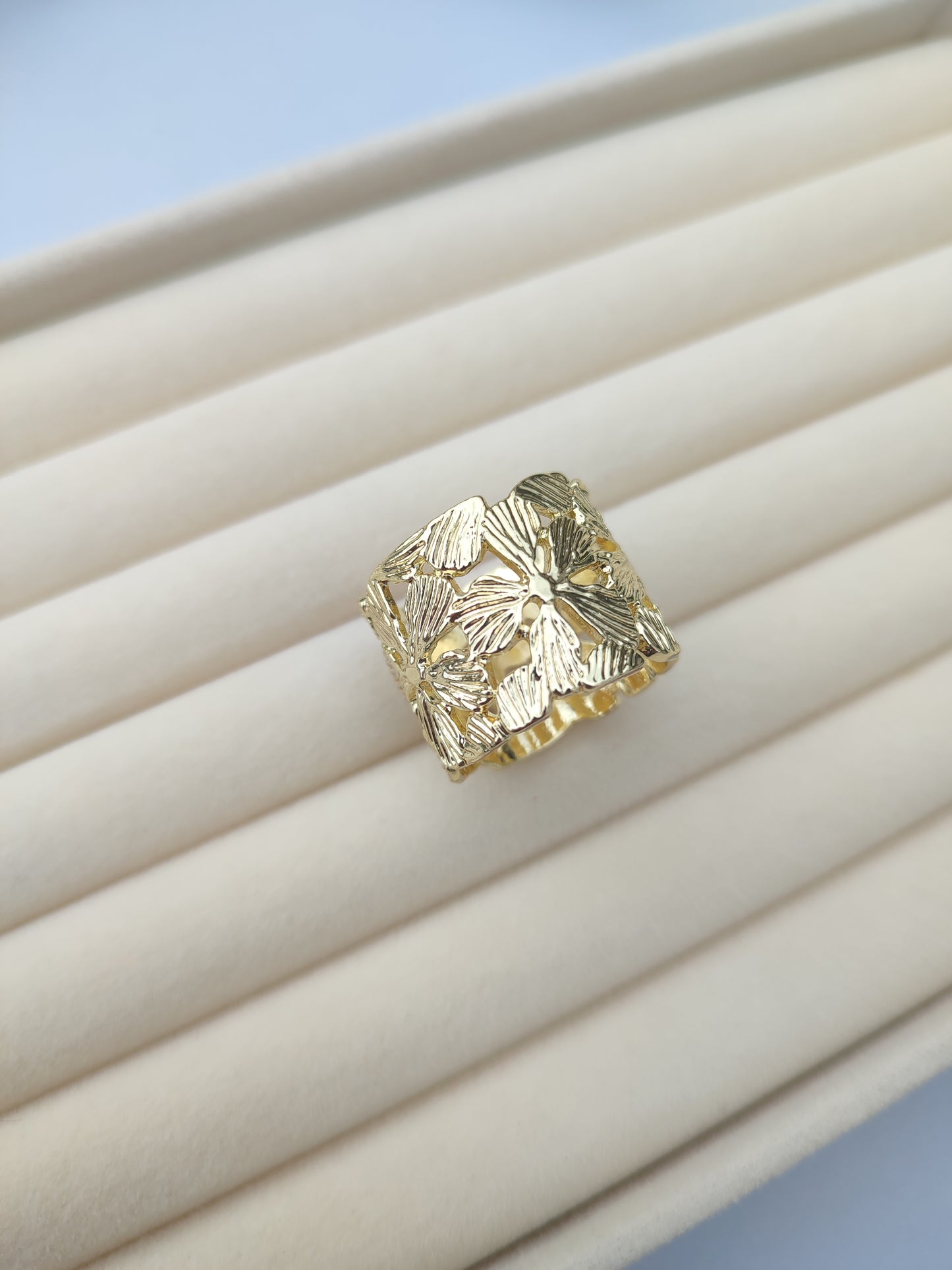 Goldener Ring "Flora"