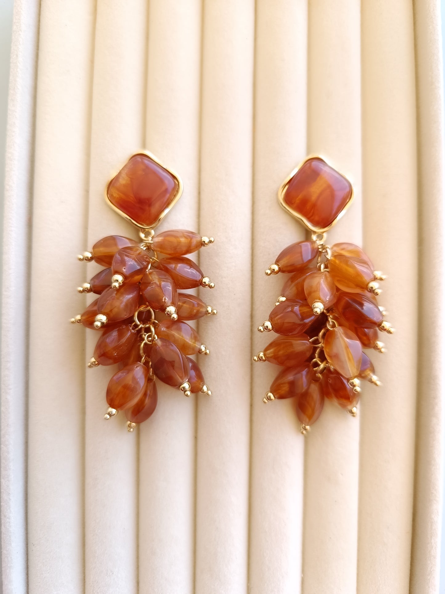 Pendientes "Ega" marrones