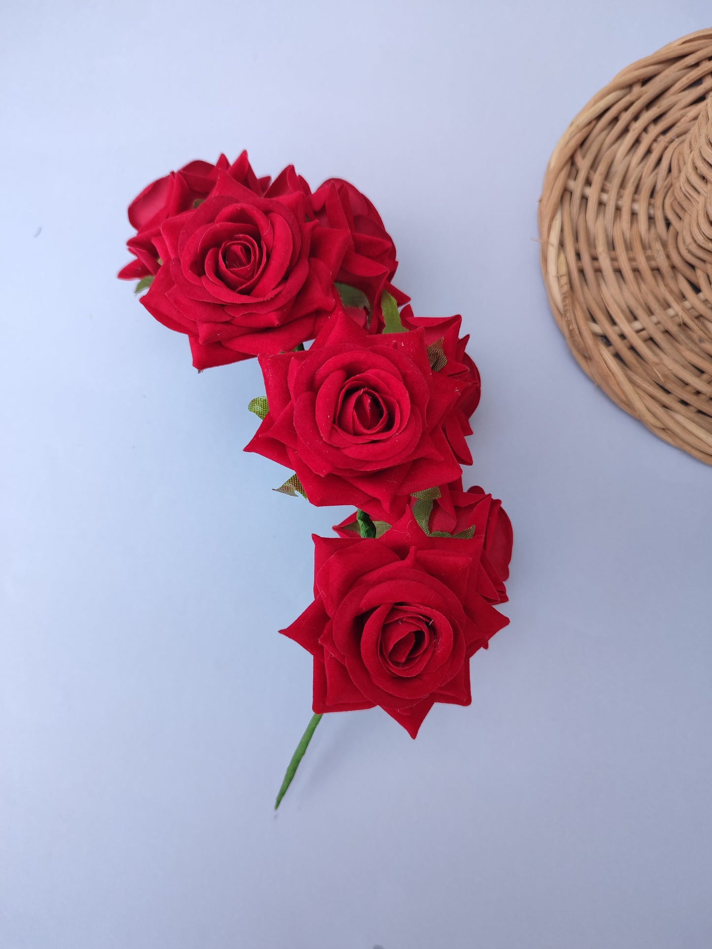 Corona mini rosas rojas