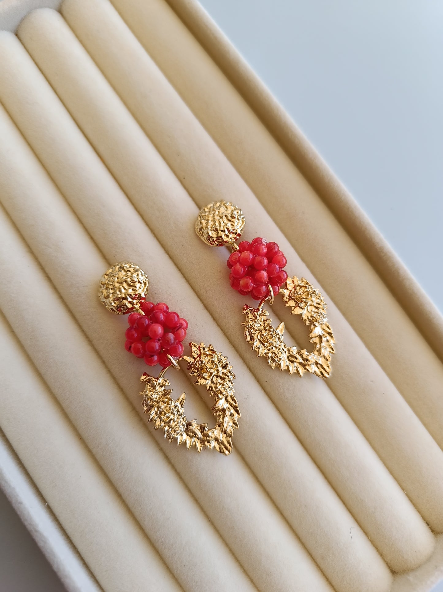 Pendientes rojos coral