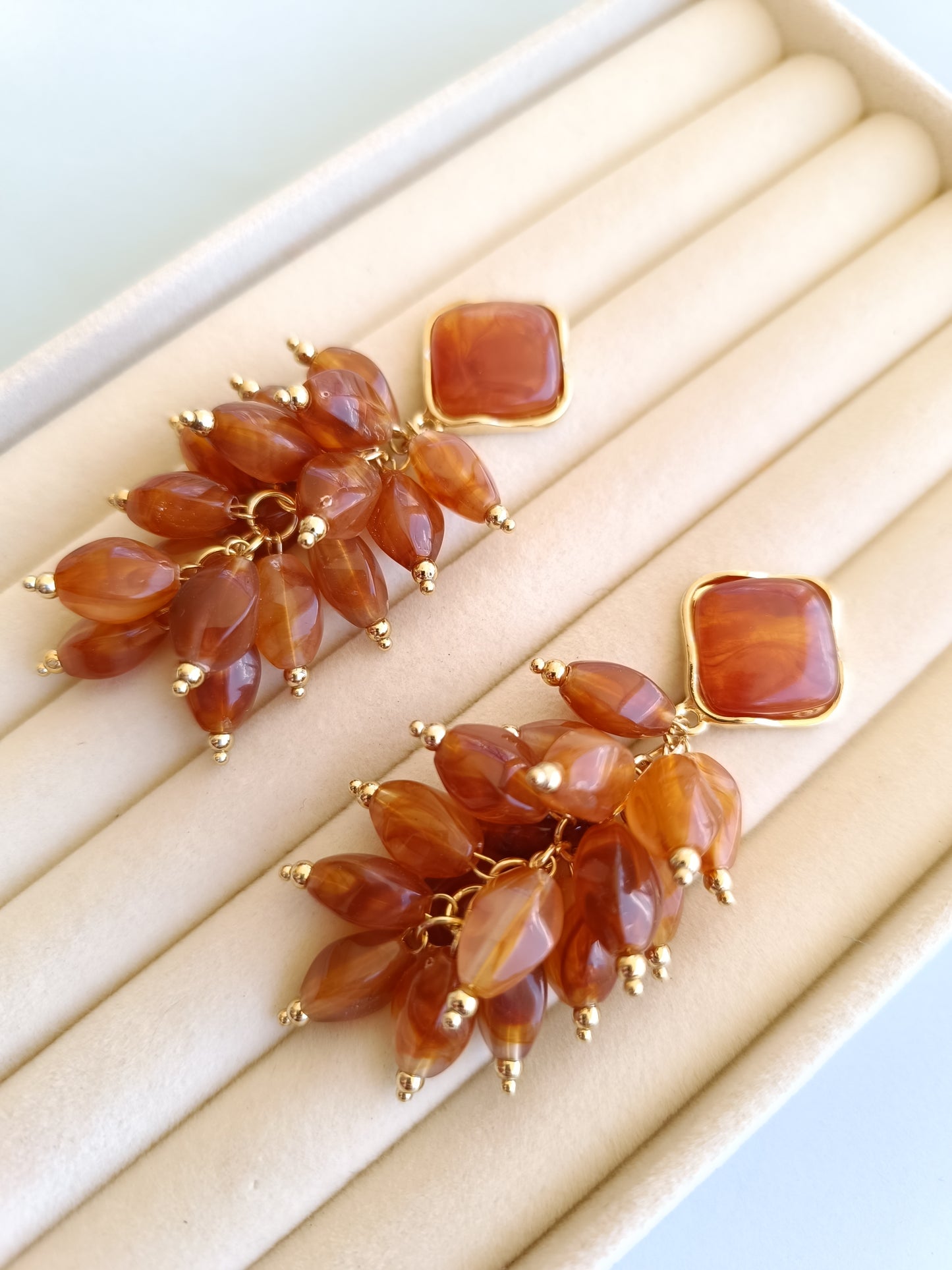 Pendientes "Saja" marrones