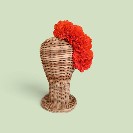 Corona de claveles naranja