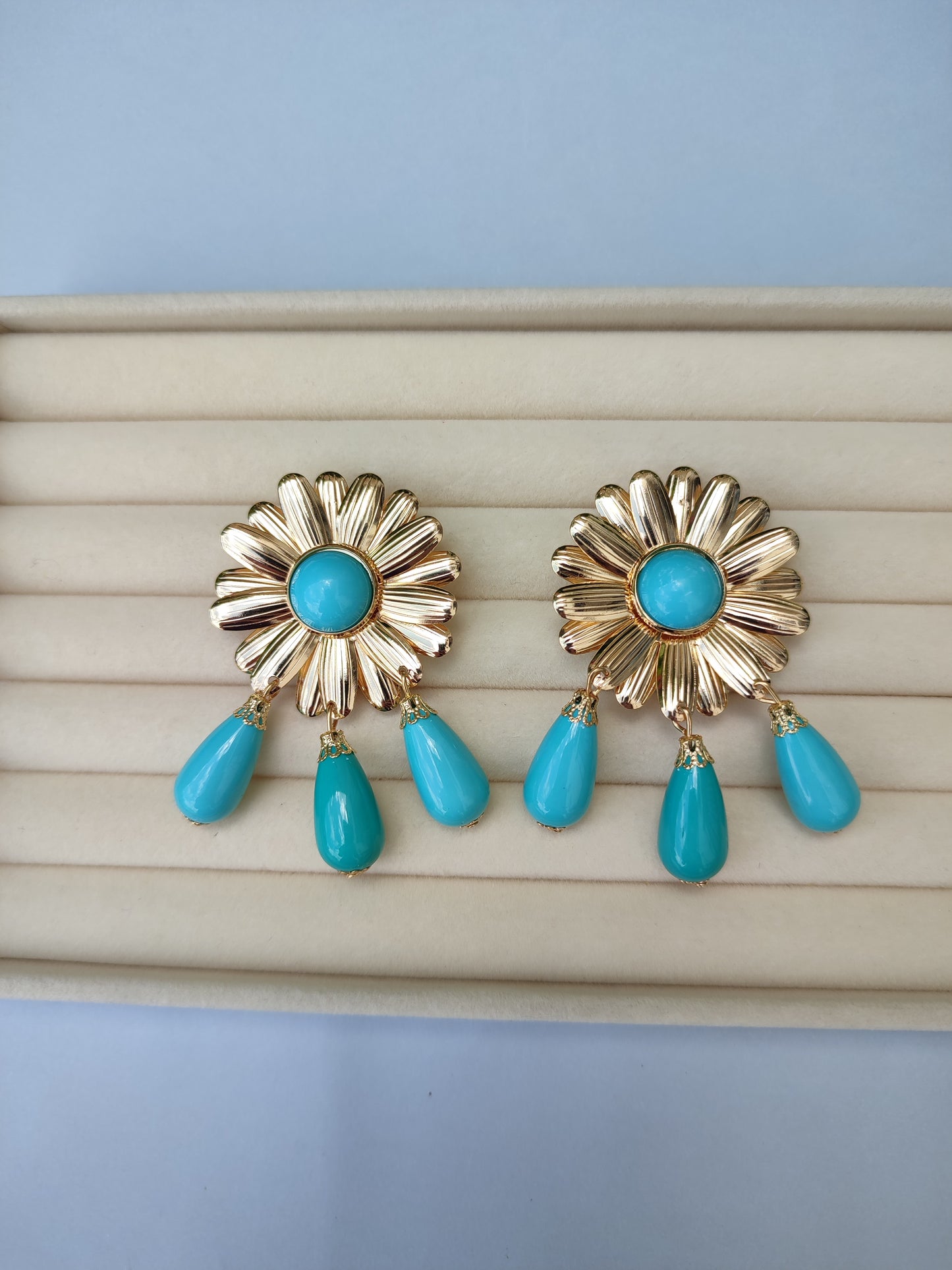 Pendientes "Margarita" verde agua