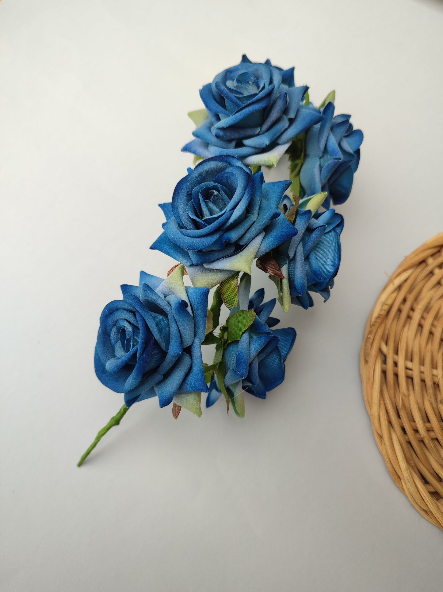 Corona mini rosas azul