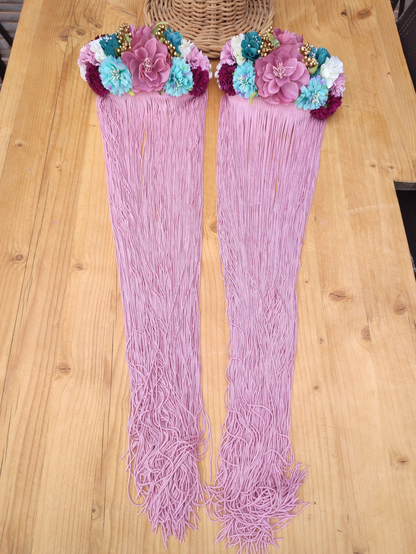 Conjunto "Irene" hombreras y corona