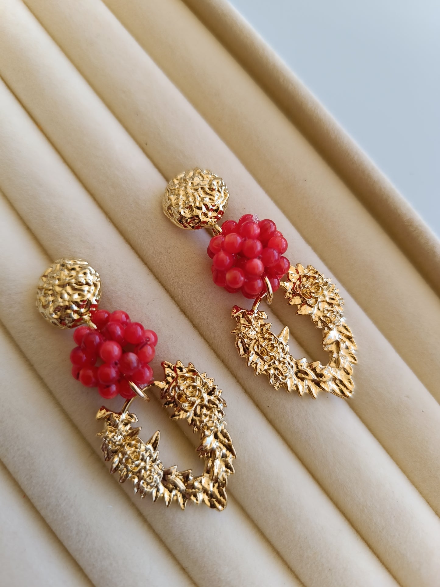 Pendientes rojos coral