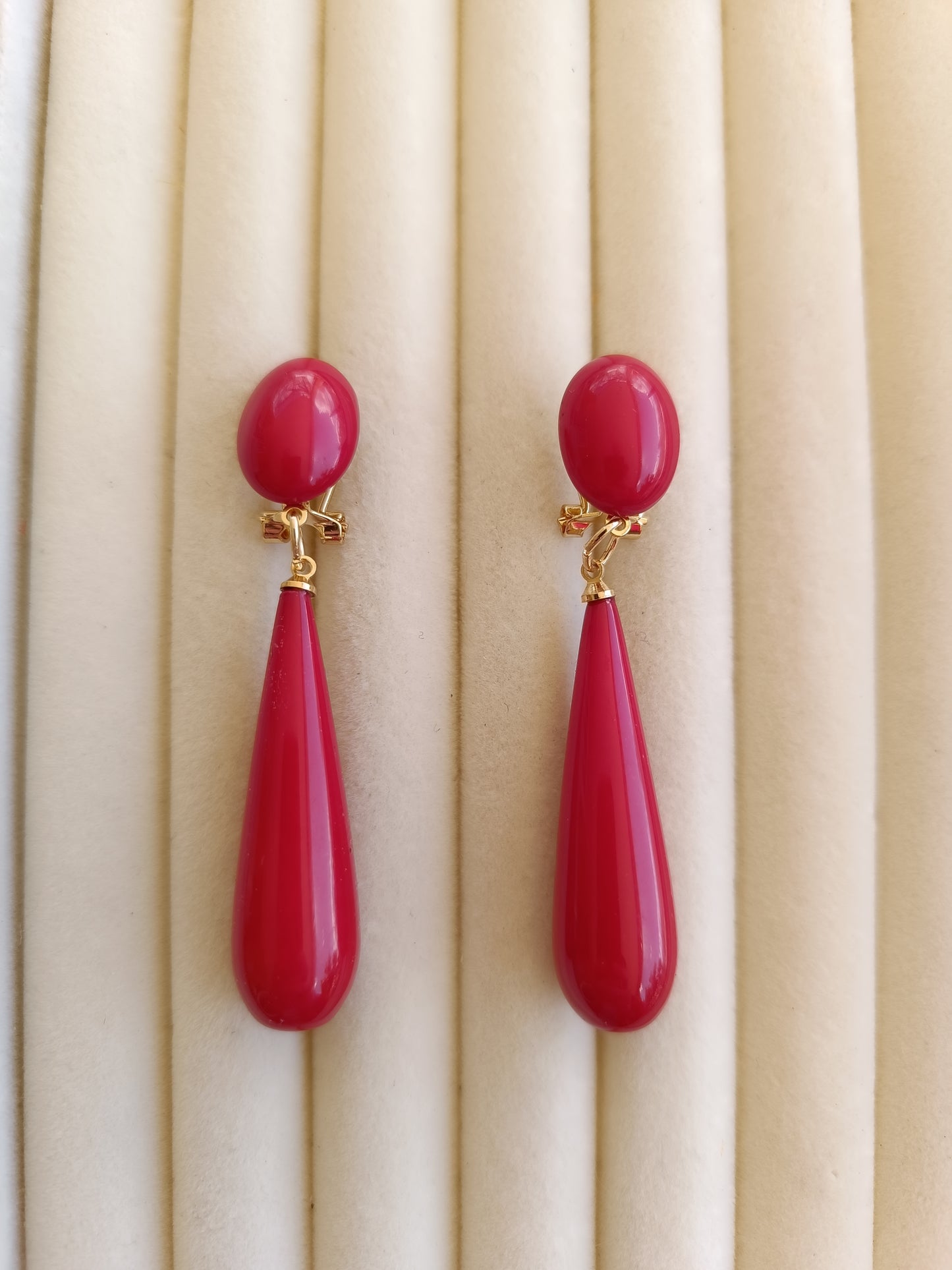 Pendientes "gota" granate