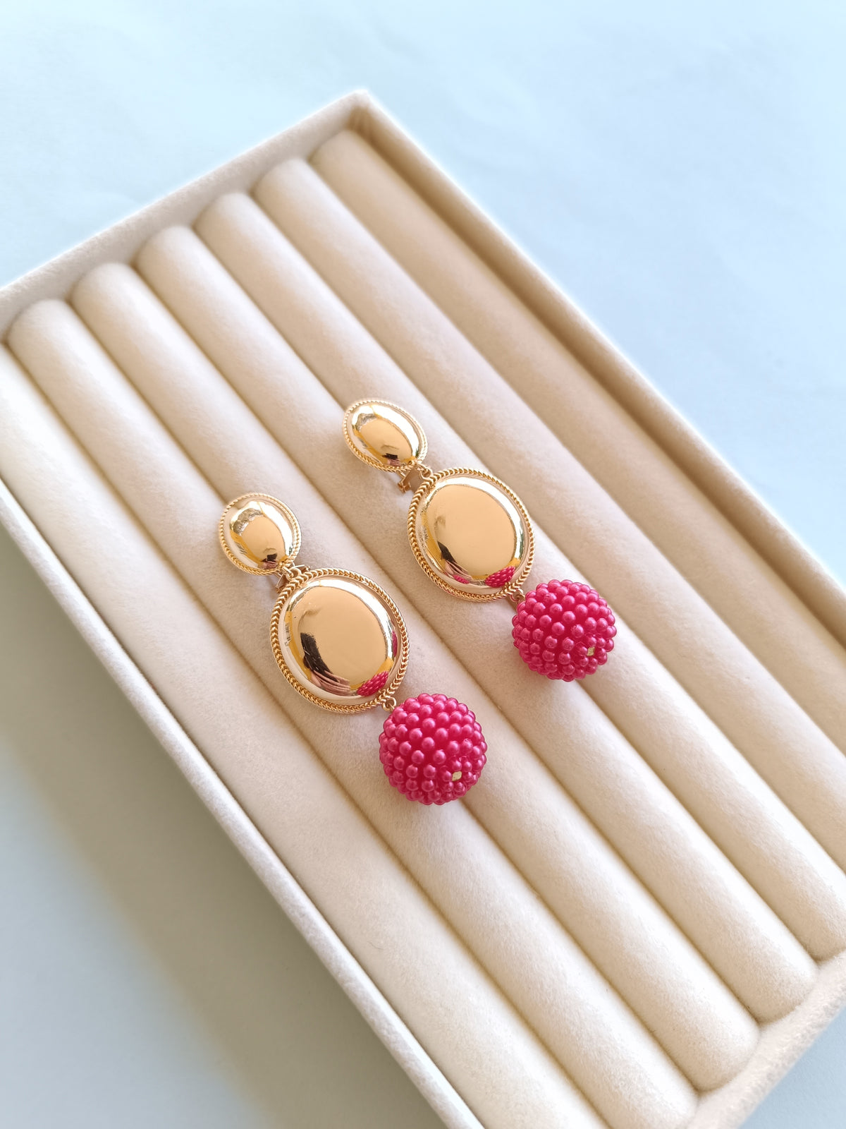 Pendientes abalorios rojos